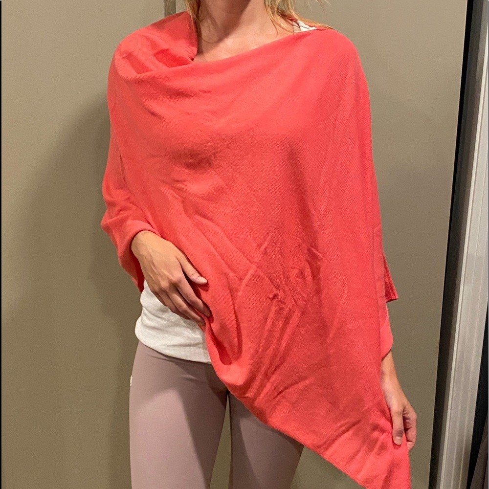 Pink cashmere poncho